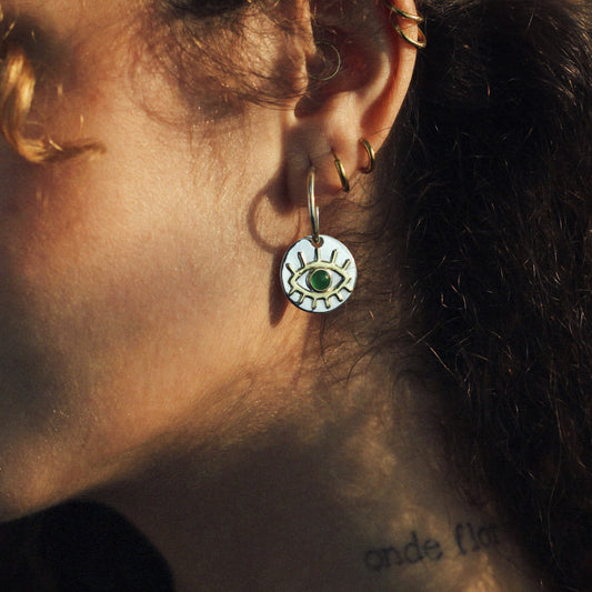 Brinco Argola Olho Prata com Quartzo Verde