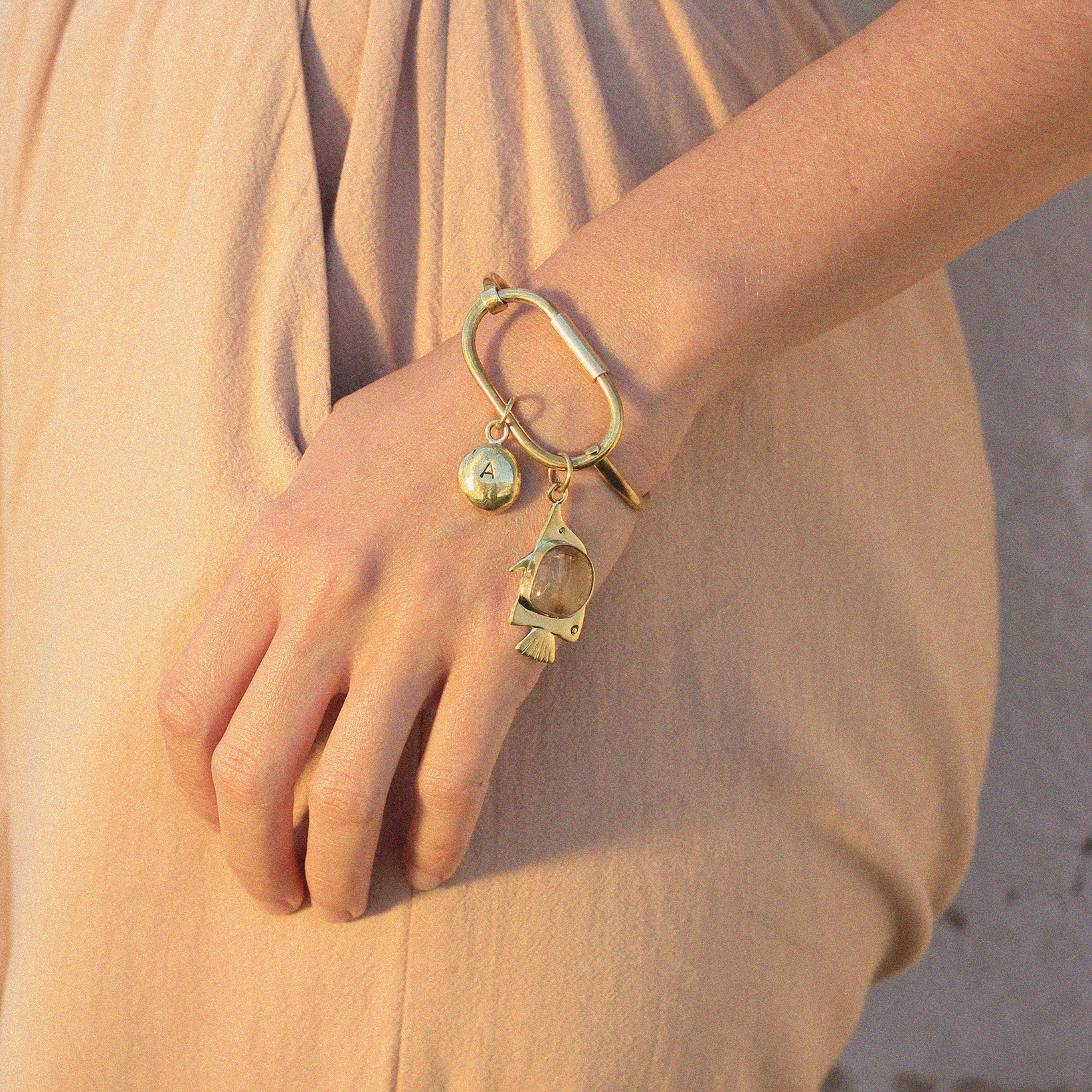 Bracelete Mosquetão
