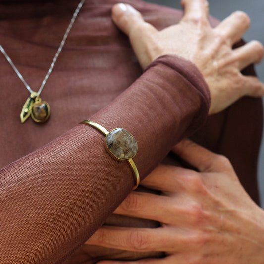 Bracelete Fino com Lodolita