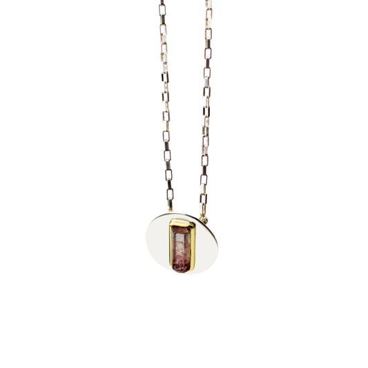 Colar Curto de Prata com Medalhão