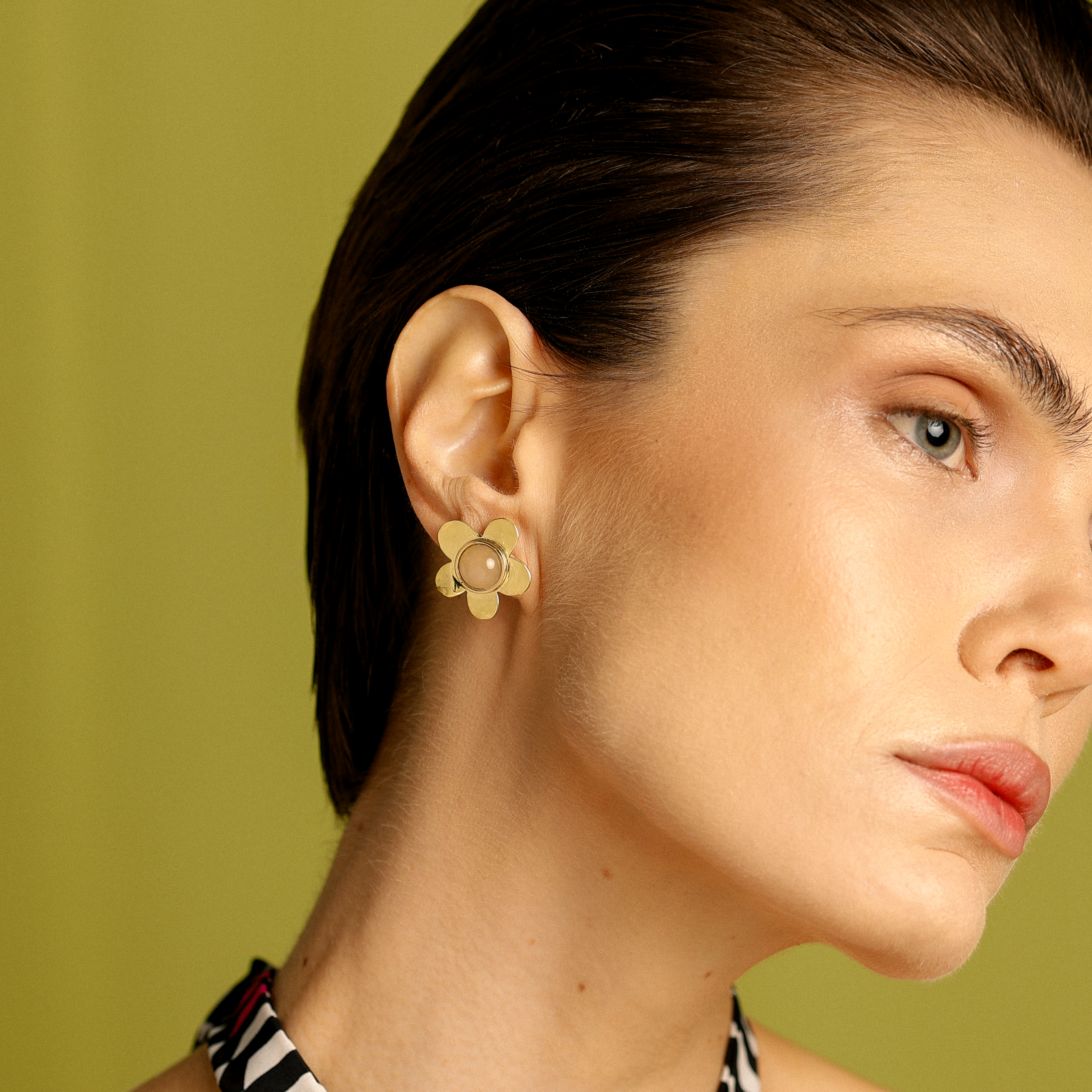 Brinco Flor Quartzo Rosa