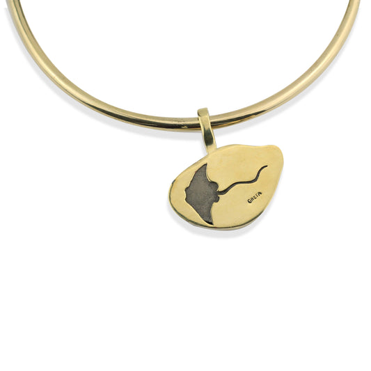 Colar Gola com Pirita Com Arraia