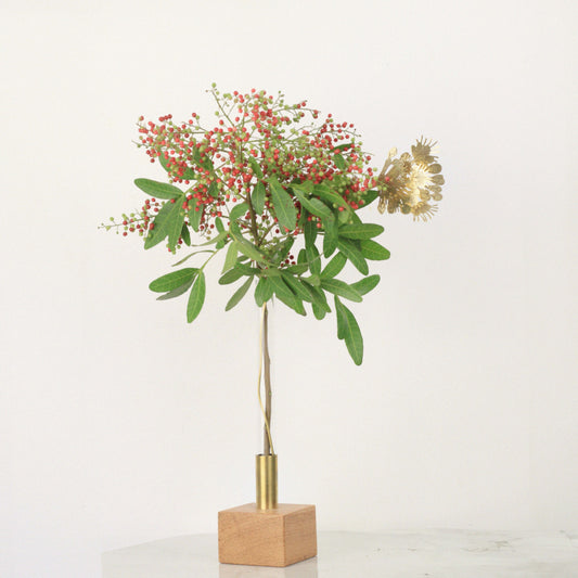 Vaso bases quadrada de madeira com latão e vidro P