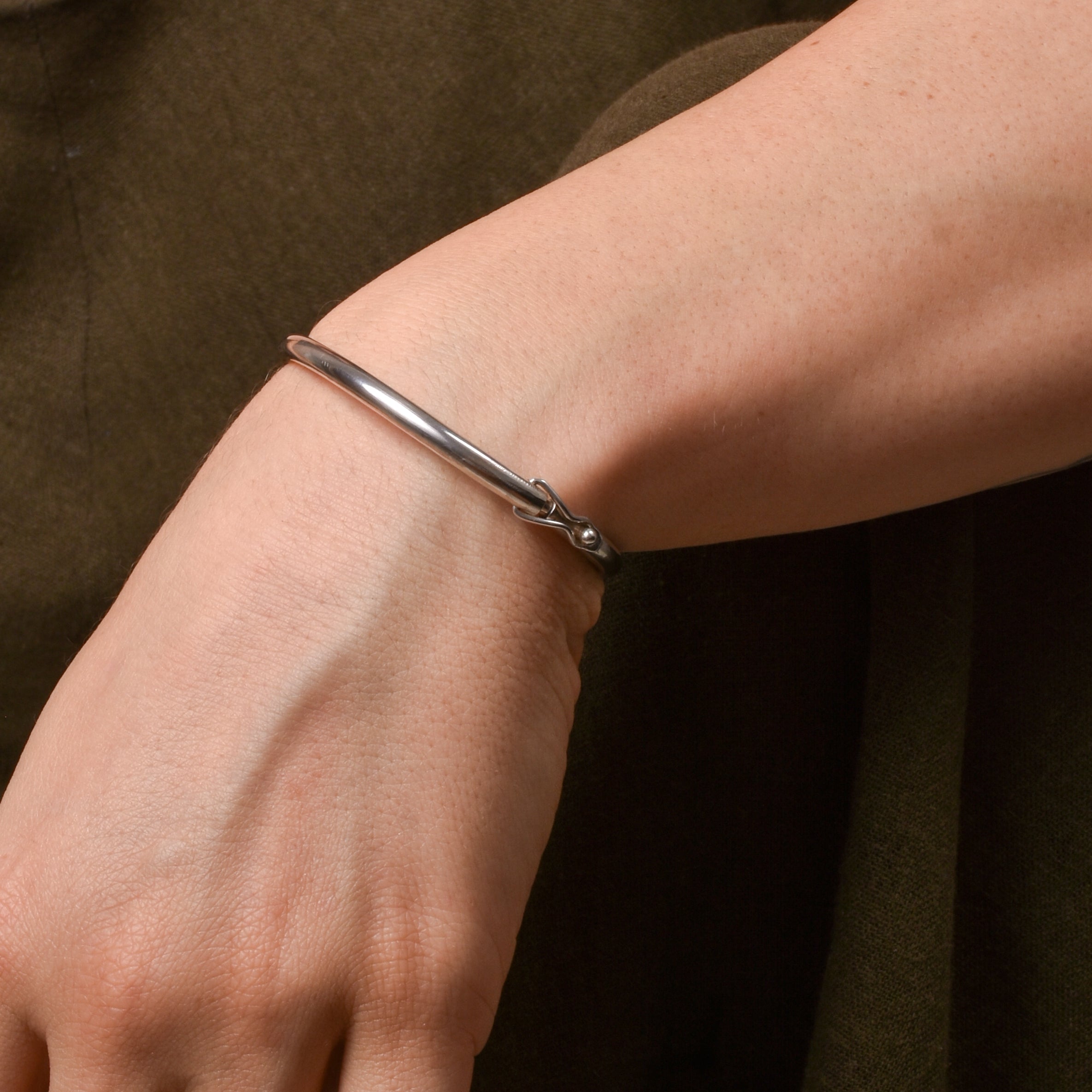 Bracelete de prata com fecho