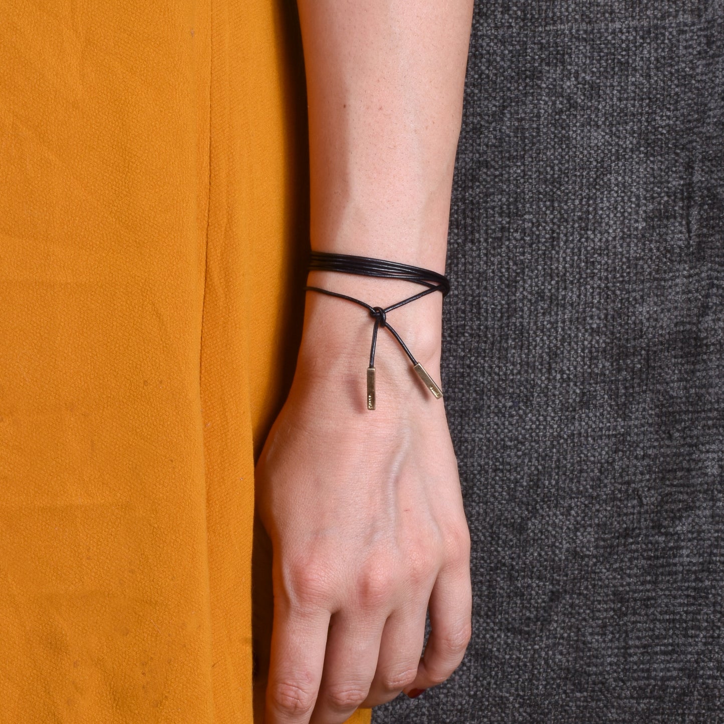 Cordão de Couro Grego Preto ou Marrom