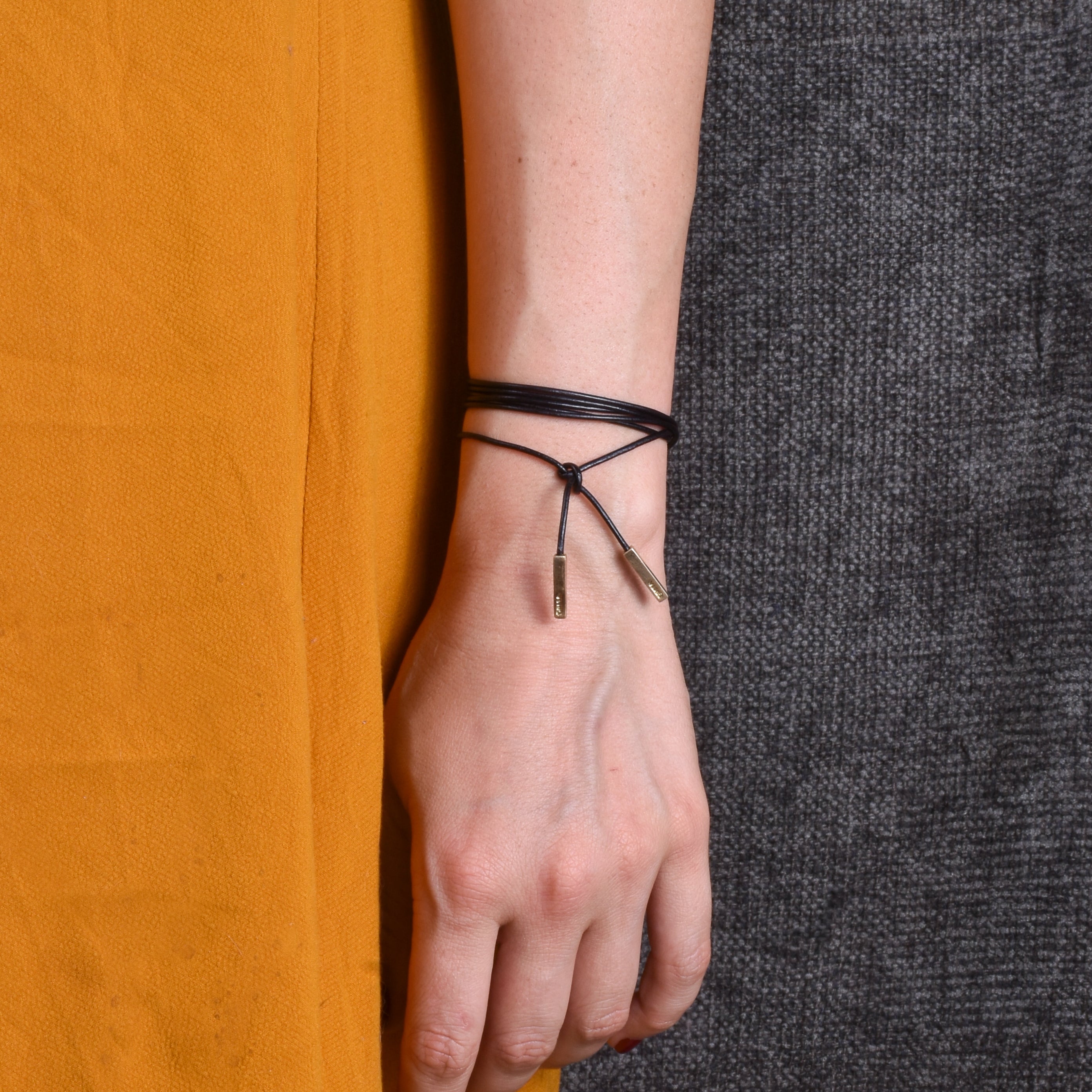 Cordão de Couro Grego Preto ou Marrom