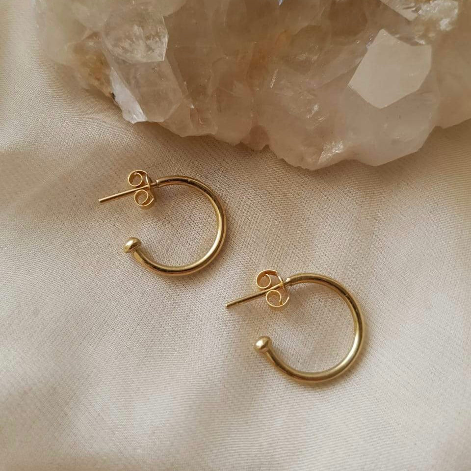 Argola P de ouro