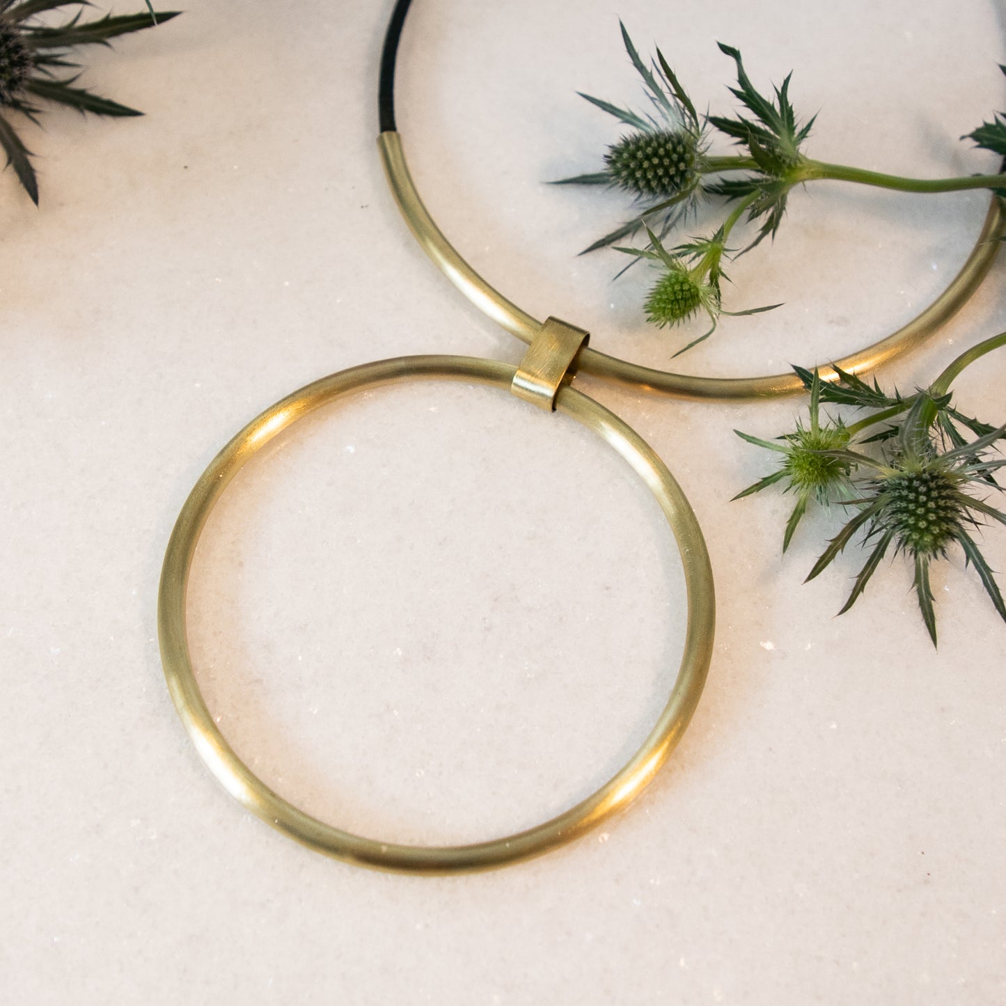 Colar Gola com Círculo