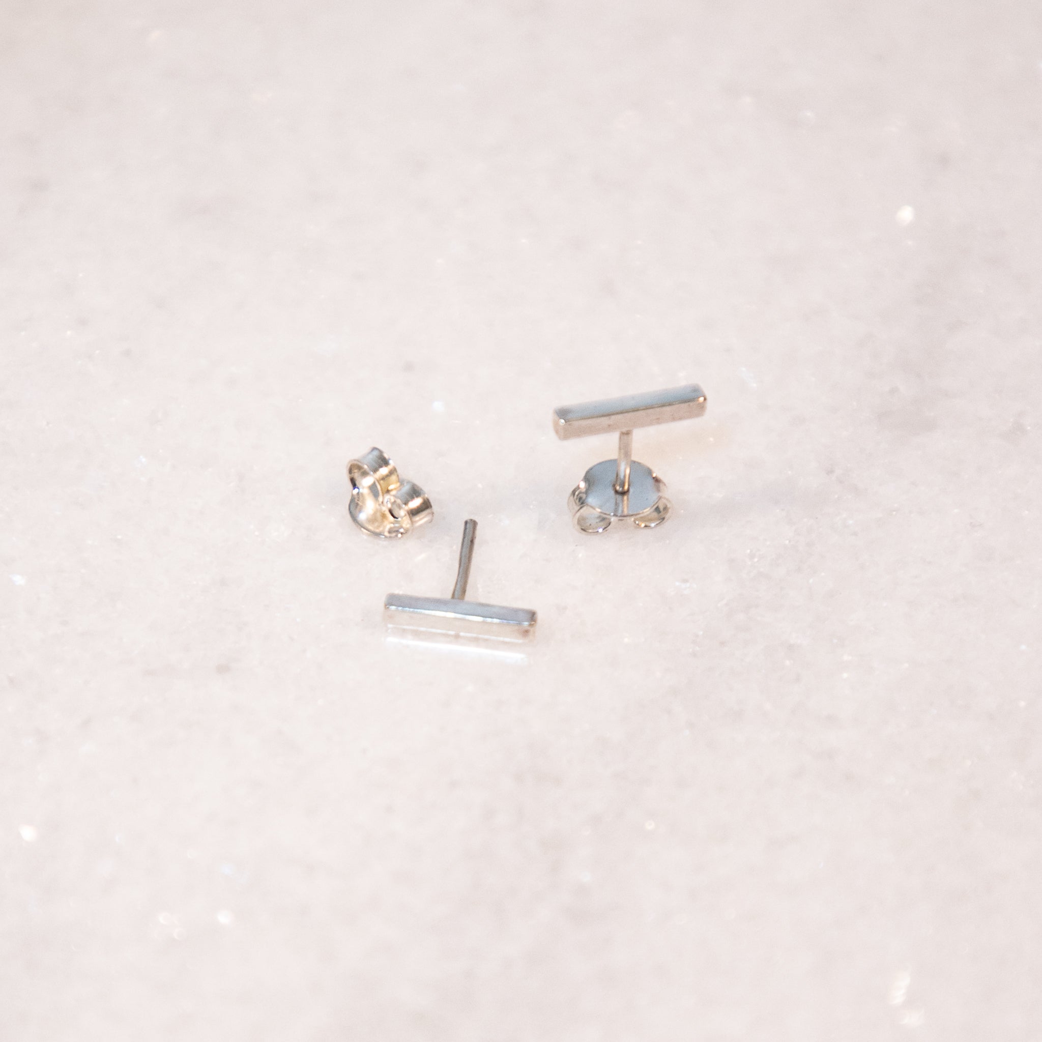 Brinco pêndulo P de prata (1 cm)