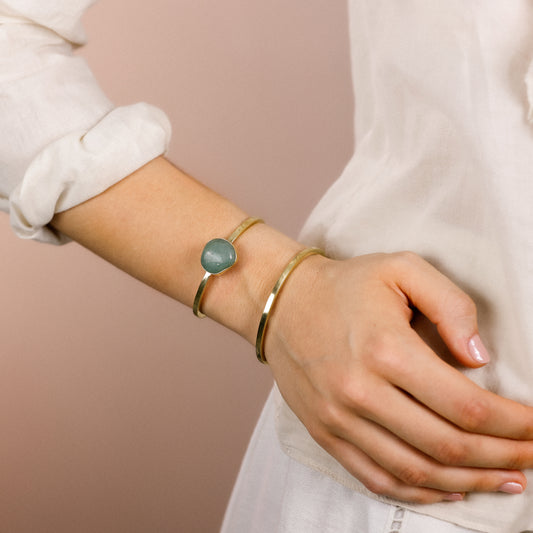 Bracelete Fino com Quartzo Verde